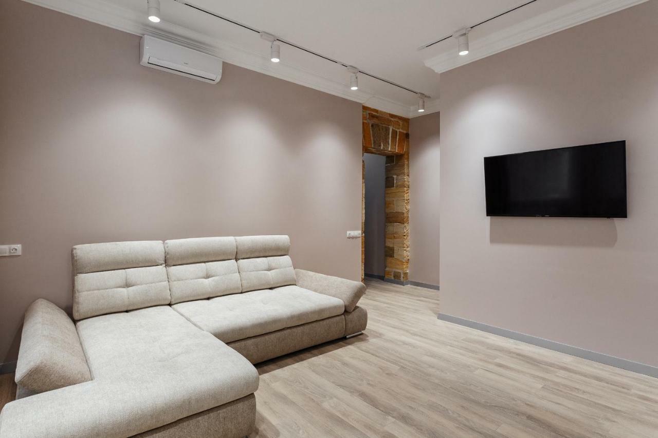 Central Barkar Apartments Odessza Kültér fotó